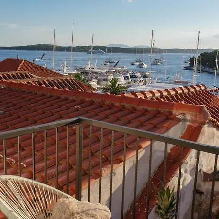 Heritage House Kaleta ヴィラ フヴァル